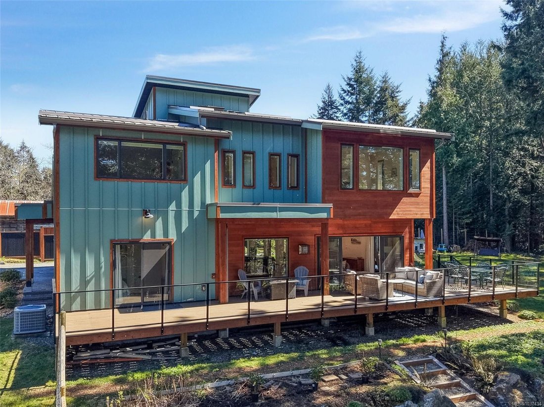 House in Shawnigan Lake, British Columbia, Canada 2 - 17979848