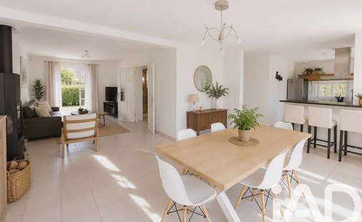 House in Arrondissement of Fontainebleau, Ile-de-France, France 1
