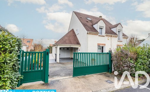 House in Villemoisson-sur-Orge, Ile-de-France, France 1