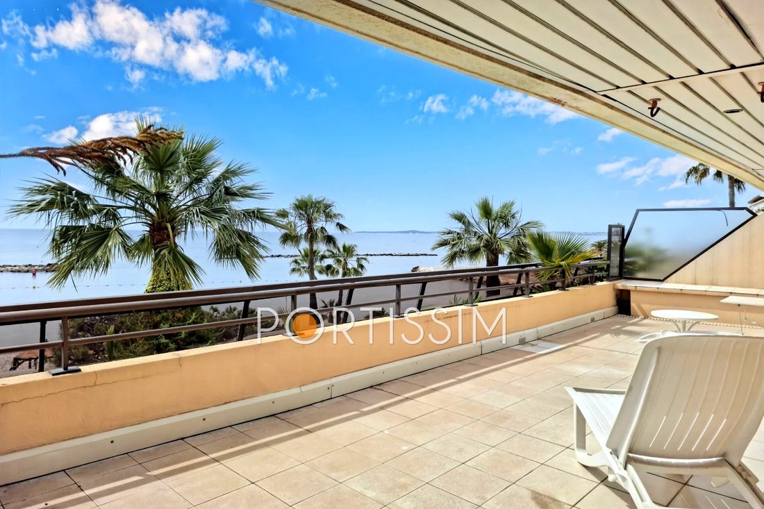 Apartment in Saint-Laurent-du-Var, Provence-Alpes-Côte d'Azur, France 1 - 17976309