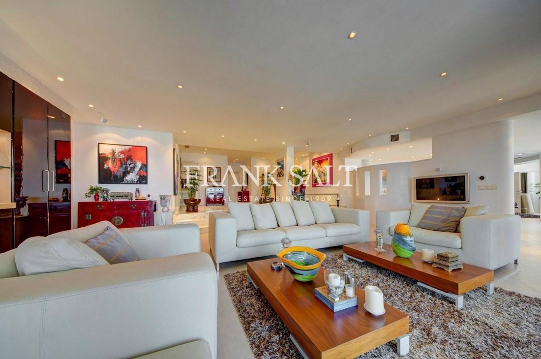 Apartment in Saint Julian's, Malta 2 - 16096907