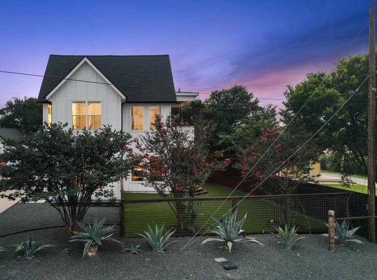 House in Austin, Texas, United States 5 - 17975308
