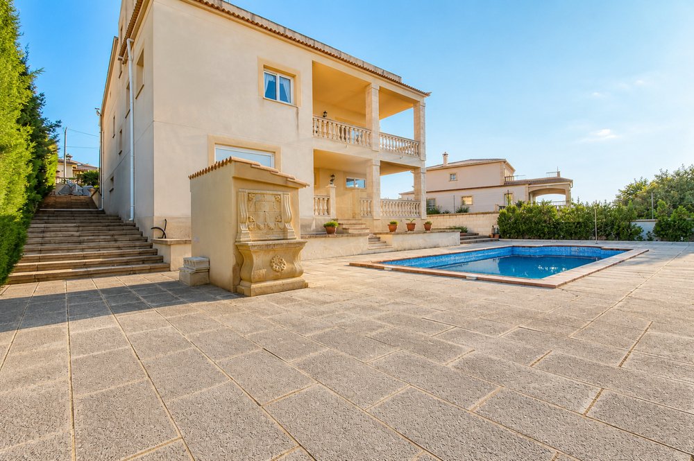 House in Llucmajor, Balearic Islands, Spain 2 - 17975249