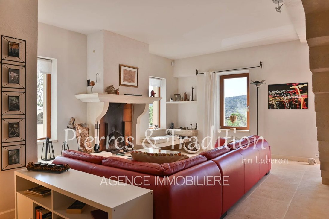 House in Lioux, Provence-Alpes-Côte d'Azur, France 5 - 17976741