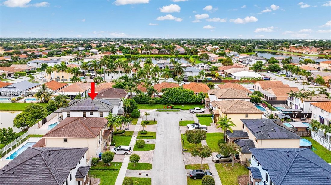 House in Miami, Florida, United States 3 - 17979434