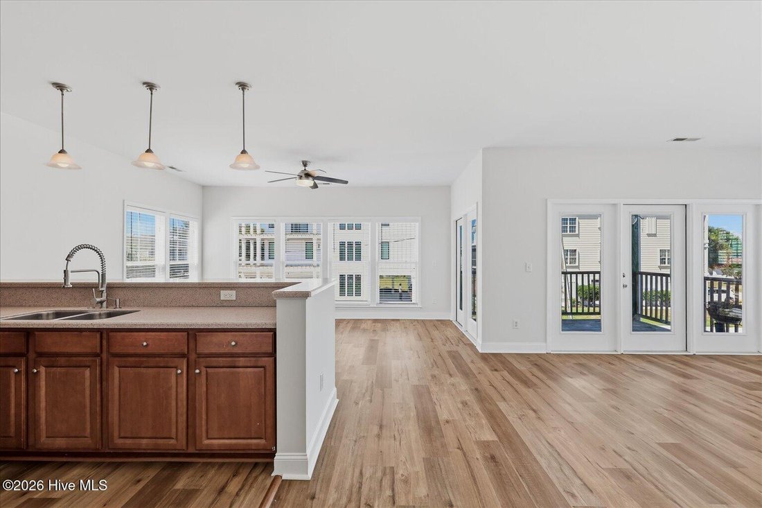 Condo in Carolina Beach, North Carolina, United States 3 - 17978880