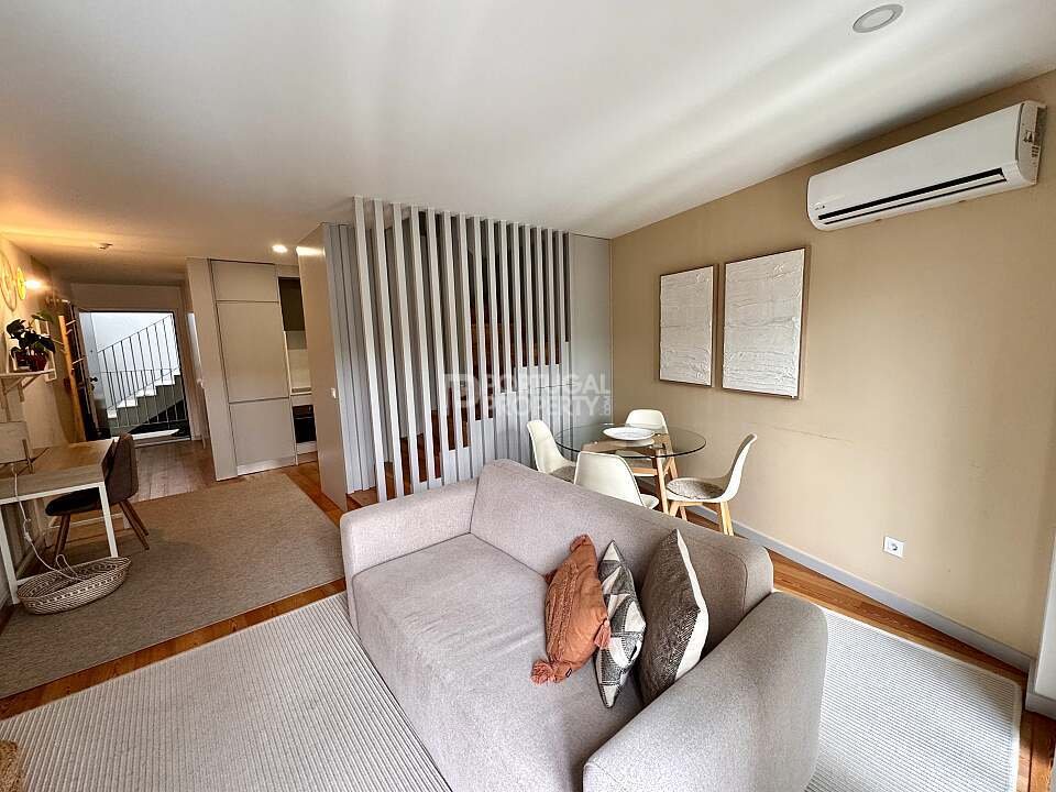 Apartment in Cedofeita, Santo Ildefonso, Se, Miragaia, Sao Nicolau e Vitoria, Porto District, Portugal 3 - 17978759