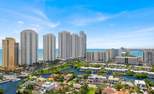 Condo in Sunny Isles Beach, Florida, United States 1