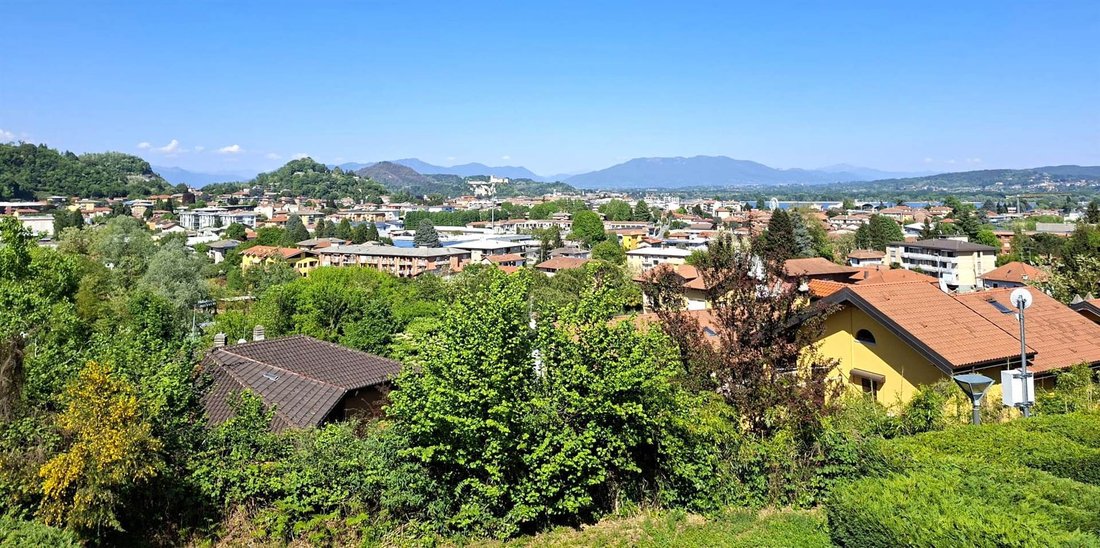 Villa in Arona, Piedmont, Italy 1 - 17980030
