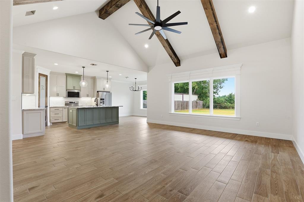 House in Granbury, Texas, United States 5 - 17979105