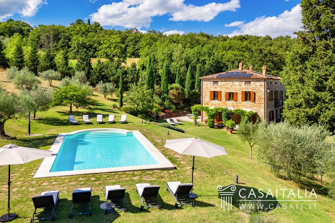Villa in Todi, Umbria, Italy 3 - 17982317