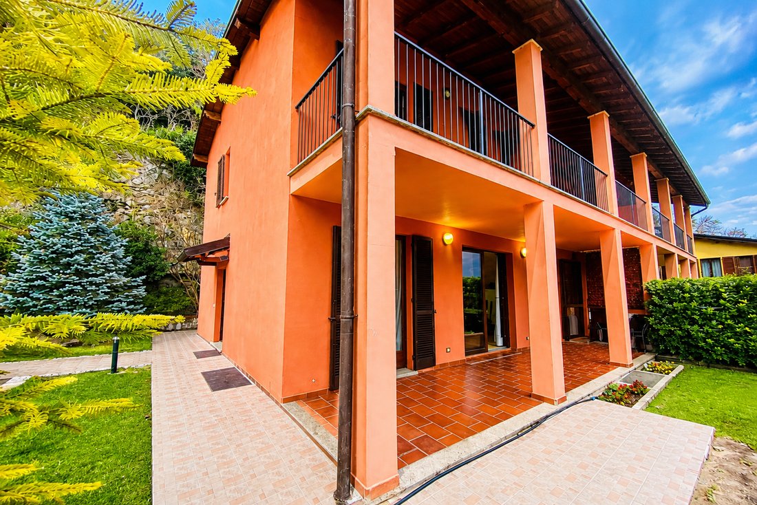 Villa in Valsolda, Lombardy, Italy 4 - 17981528