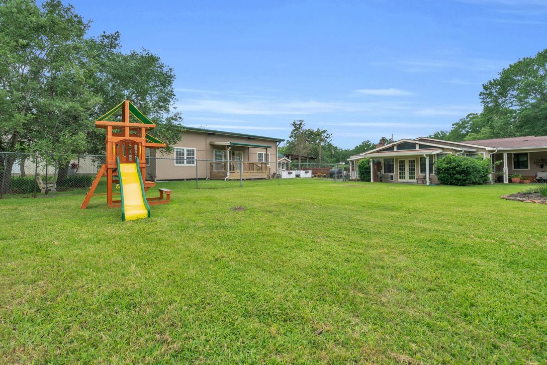 House in Oakhurst, Texas, United States 5 - 17982446