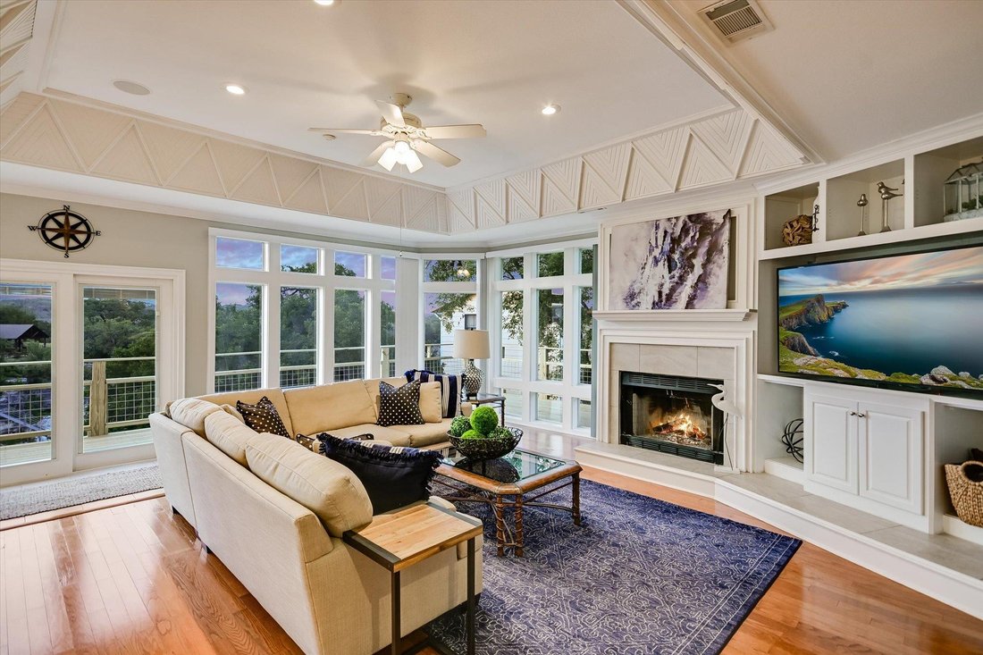 House in Spicewood, Texas, United States 5 - 17982387