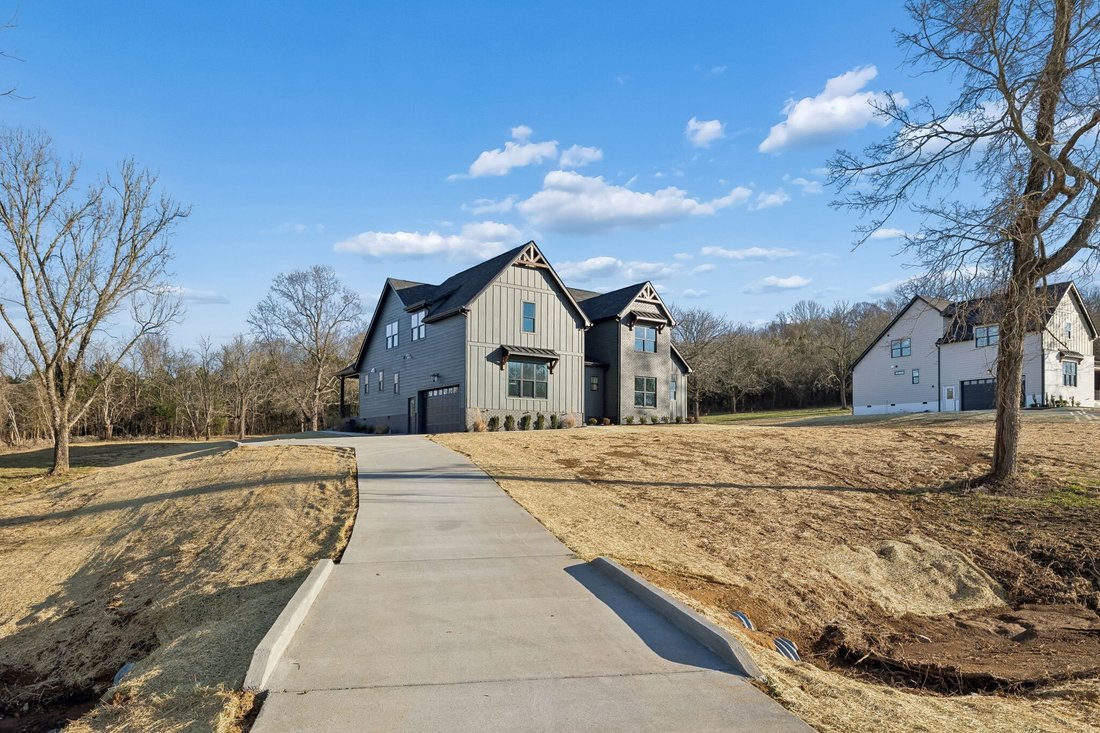 House in Lebanon, Tennessee, United States 5 - 17981924