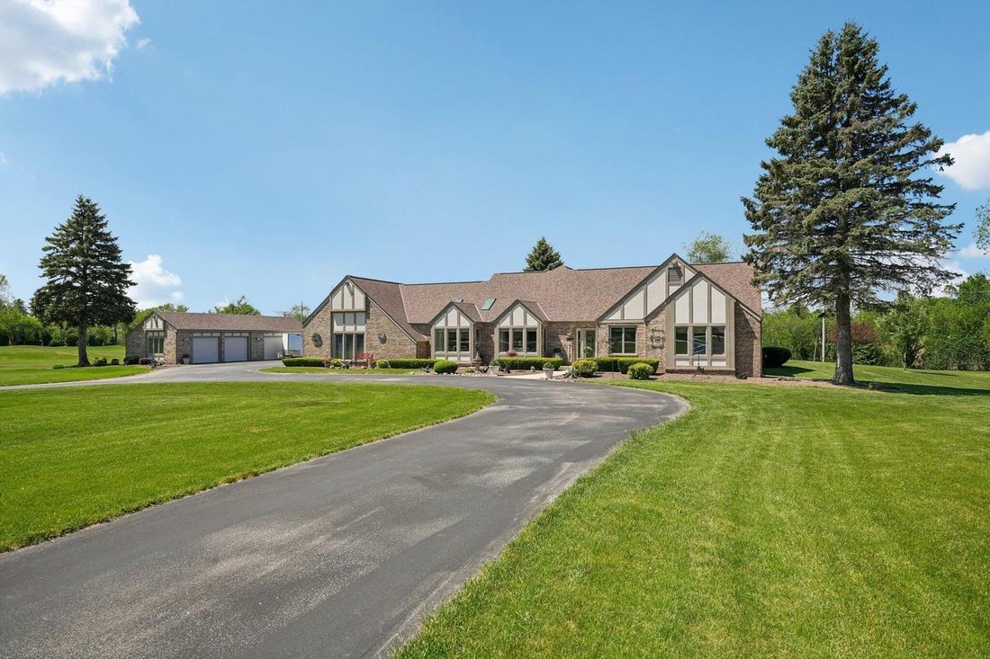 Casa a Caledonia, Wisconsin, Stati Uniti 1 - 17981586