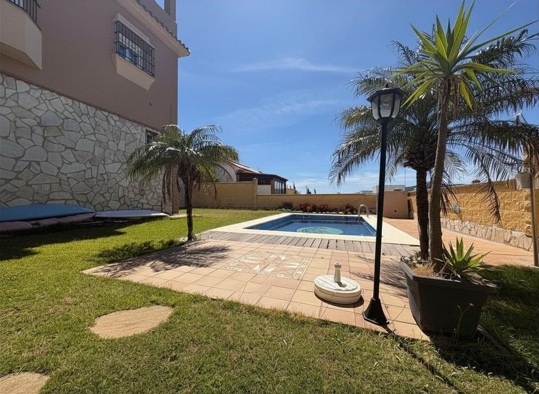 Villa in Algeciras, Andalusia, Spain 4 - 17981997