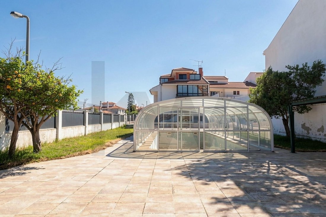 Townhouse in Carcavelos e Parede, Lisbon, Portugal 3 - 17982466