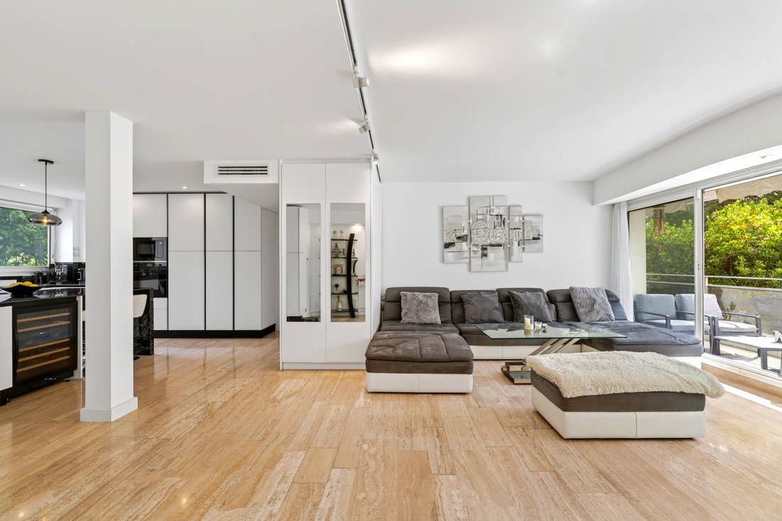 Apartment in Bonneveine, 8e Arrondissement, Marseille 2 - 17981459