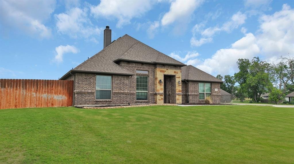 House in Azle, Texas, United States 5 - 17982145