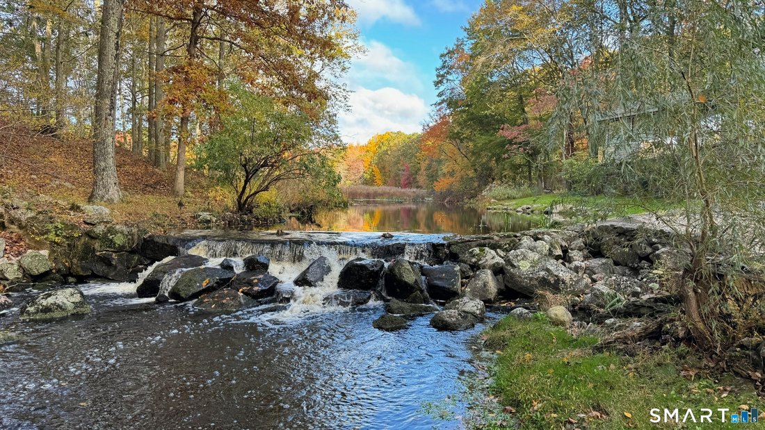 House in Weston, Connecticut, United States 4 - 17981635