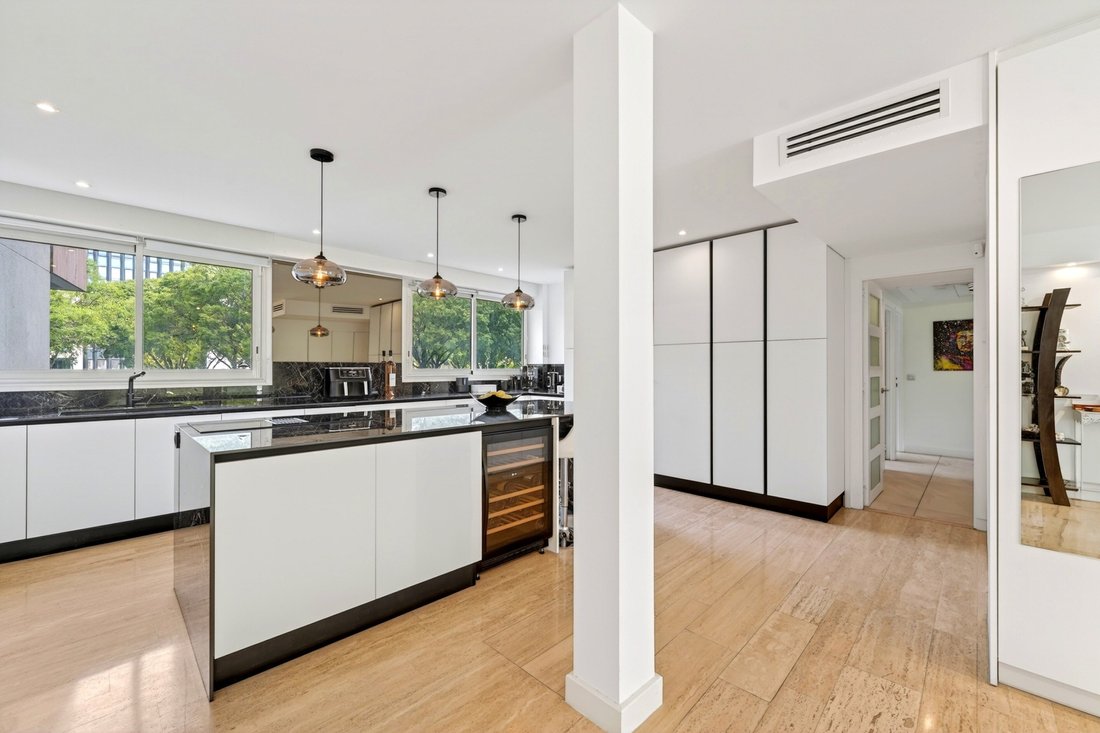 Apartment in Bonneveine, 8e Arrondissement, Marseille 1 - 17981459