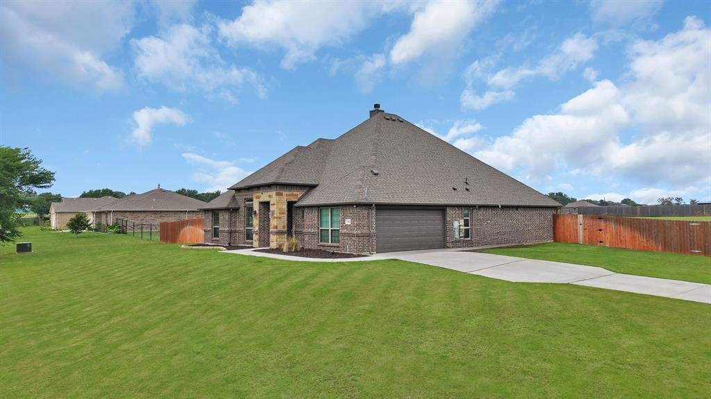 House in Azle, Texas, United States 4 - 17982145