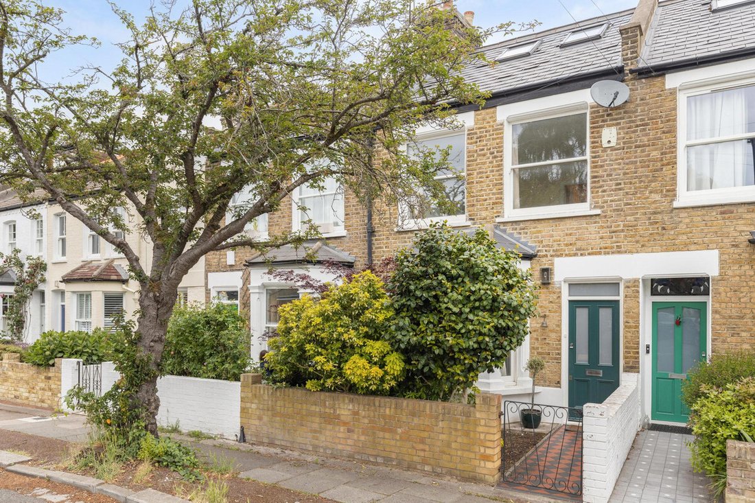 House in Strand On The Green, Hounslow, England 1 - 17982471