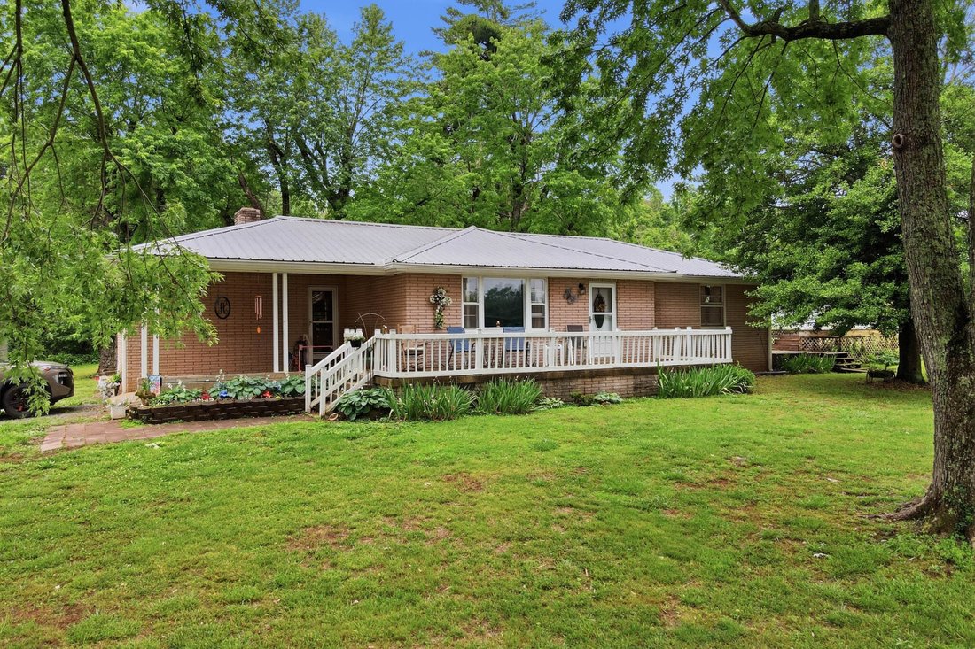 House in Goodlettsville, Tennessee, United States 3 - 17981984