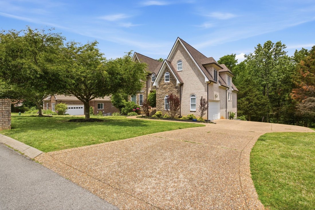 House in Bon Aqua, Tennessee, United States 3 - 17981952