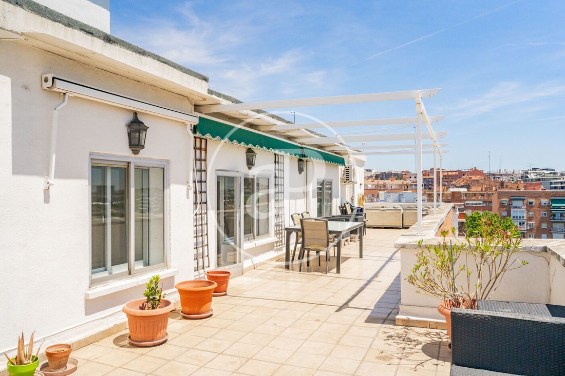 Penthouse in Arganzuela, Madrid, Spain 4 - 17982608