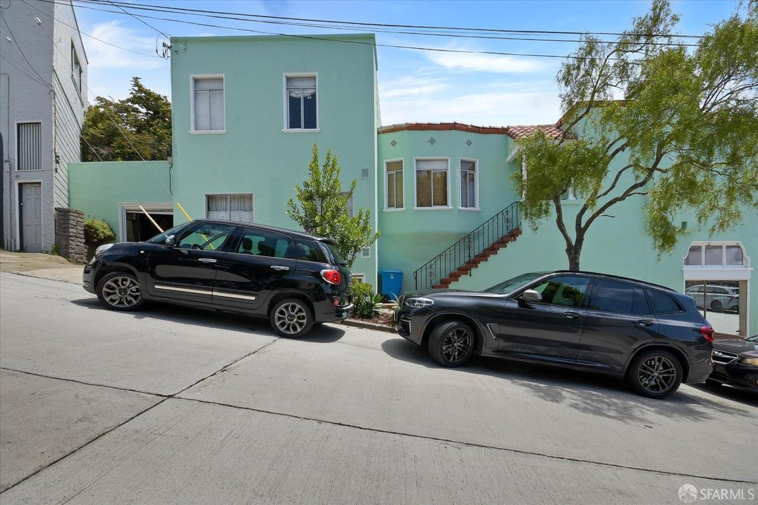 San Francisco, California, United States 4 - 17981796
