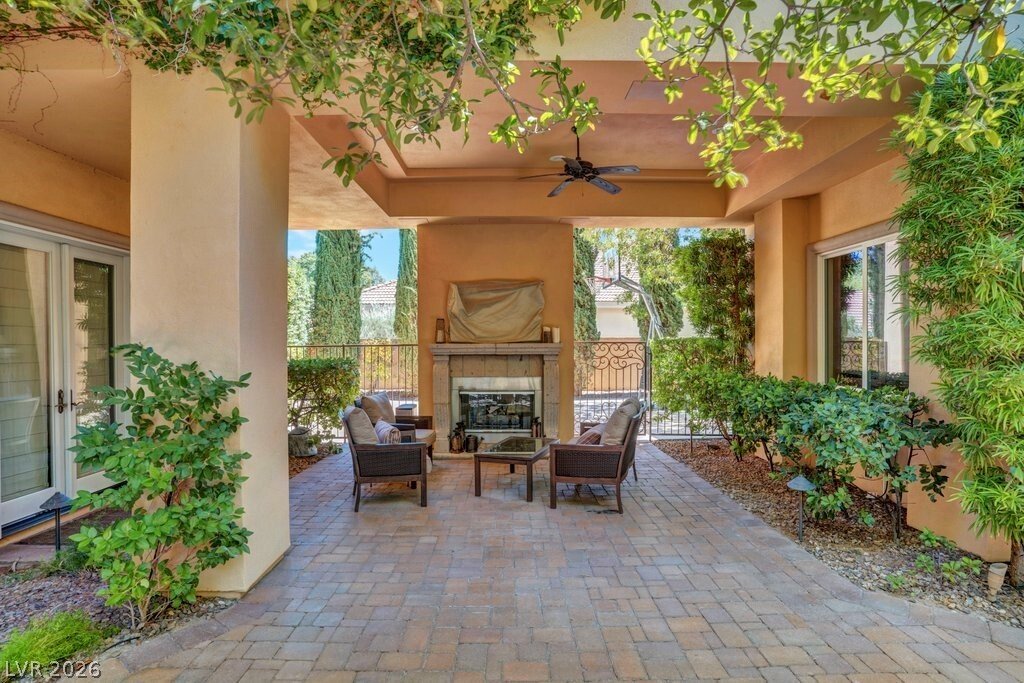 House in Las Vegas, Nevada, United States 3 - 17981546