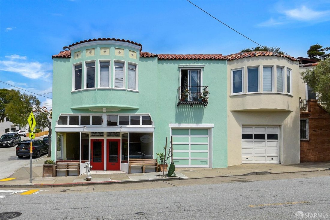 San Francisco, California, United States 1 - 17981796