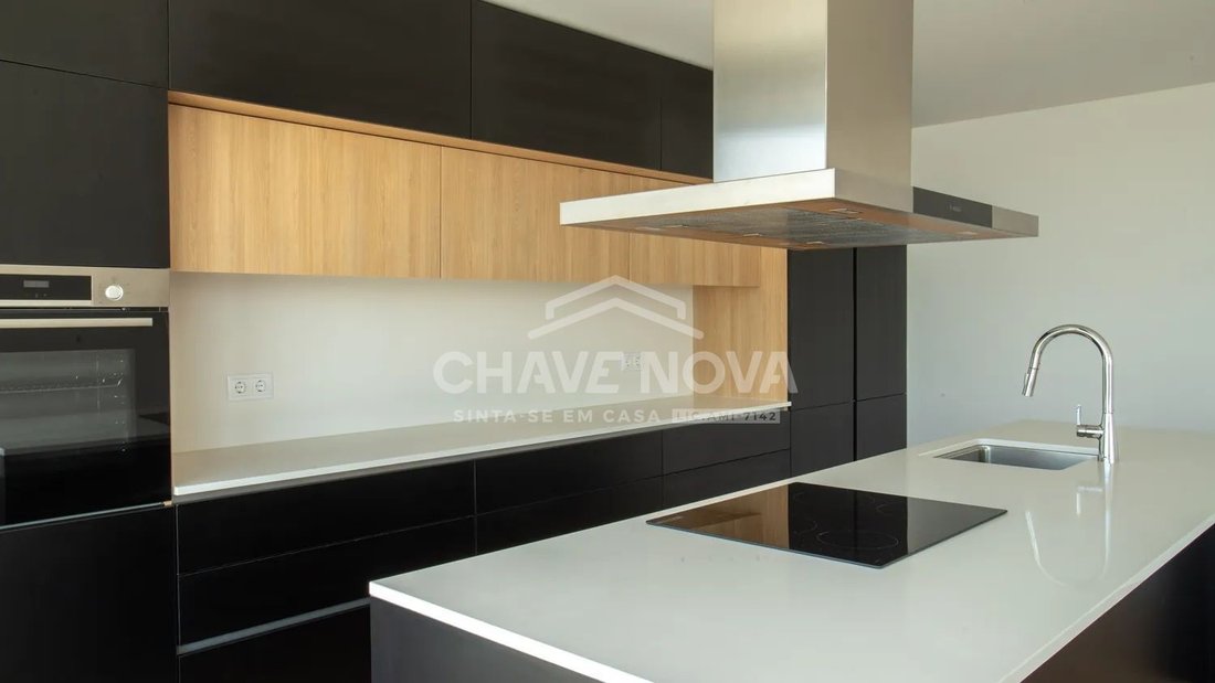 Apartment in Lodares, Porto District, Portugal 5 - 17982575
