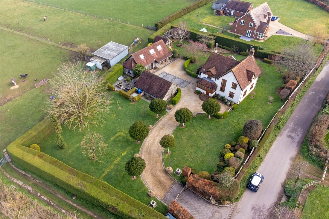 House in Wimborne, England 2 - 17413964