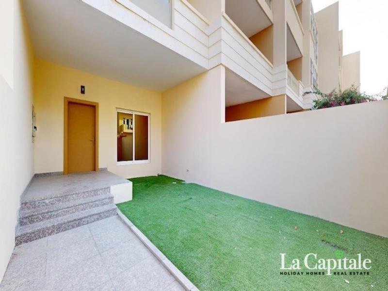 Townhouse in JVC / Jumeirah Village Circle, Dubai, United Arab Emirates 2 - 17981840