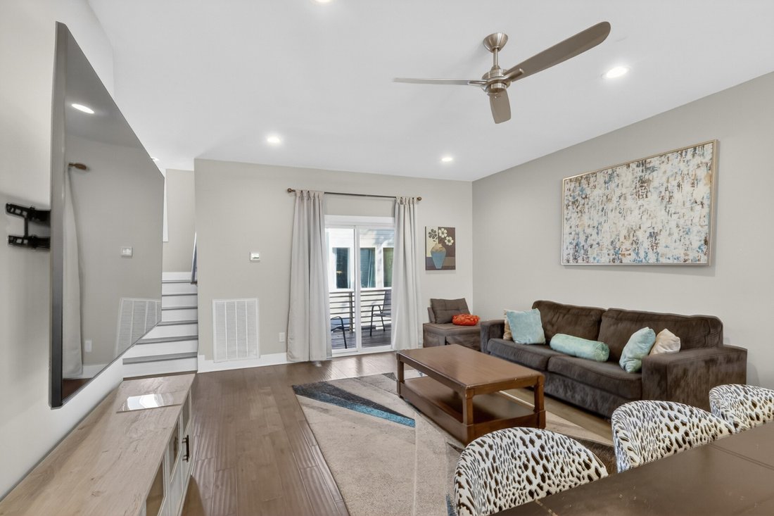 Co Op in Nashville, Tennessee, United States 2 - 17981926