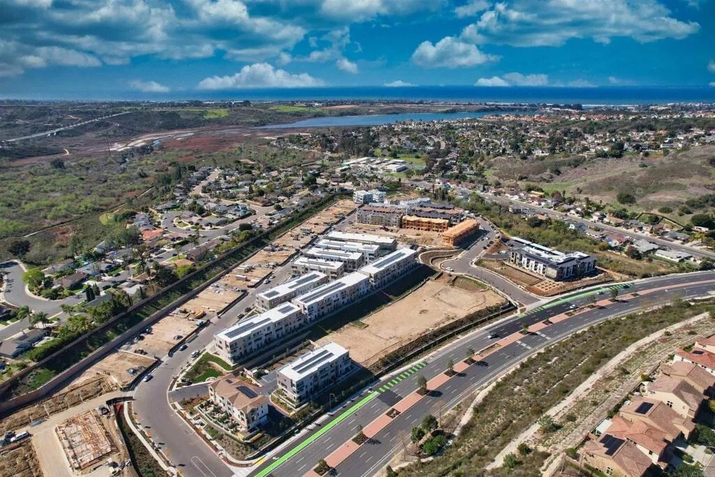 Townhouse in Carlsbad, California, United States 4 - 17982125