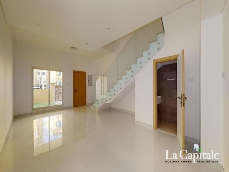 Townhouse in JVC / Jumeirah Village Circle, Dubai, United Arab Emirates 5 - 17981840