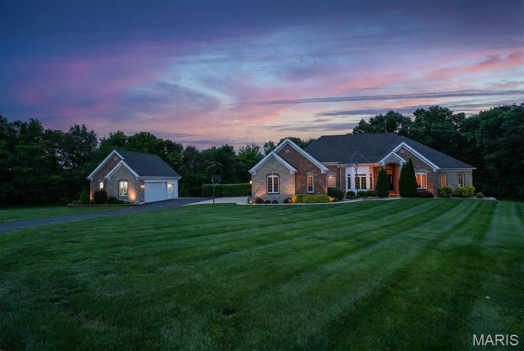 House in Troy, Missouri, United States 1 - 17982430