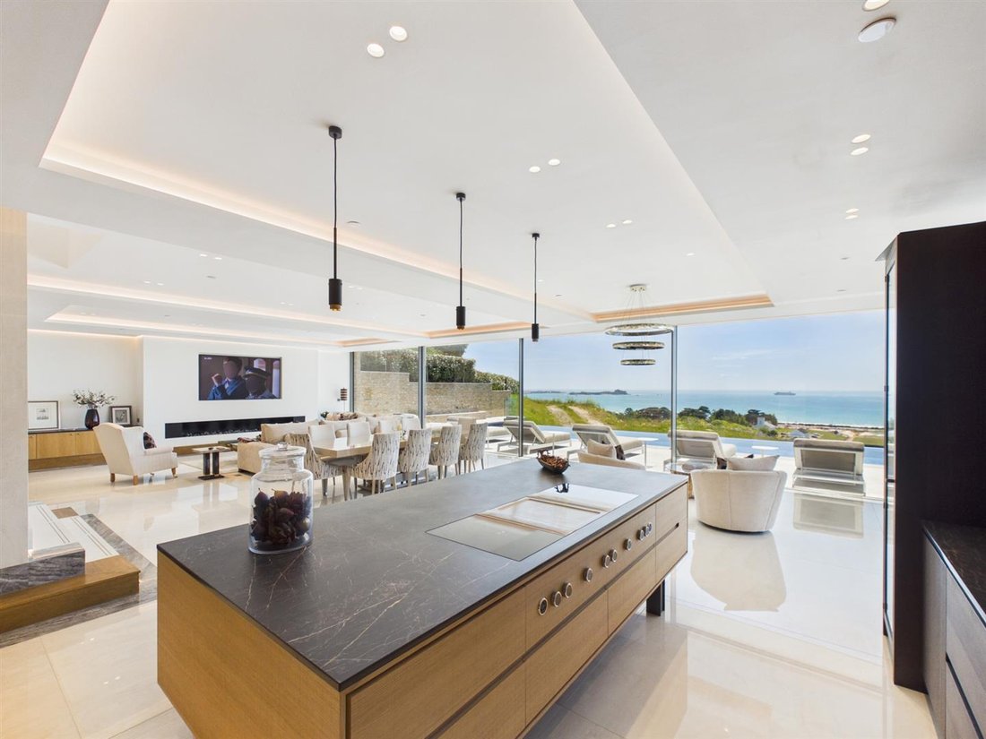 House in Jersey, Jersey 4 - 15575944