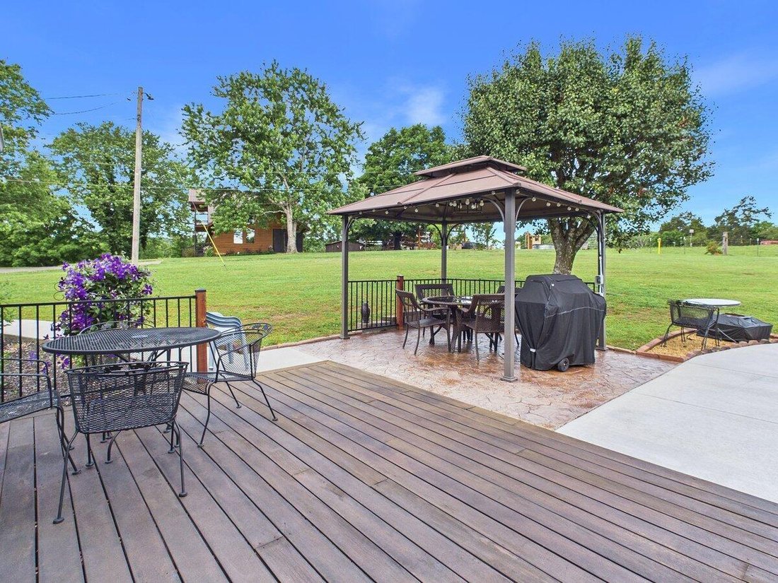 House in Riceville, Tennessee, United States 2 - 17981526