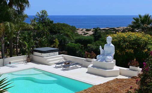 Villa in Cap Martinet, Santa Eularia des Riu, Balearic Islands 1