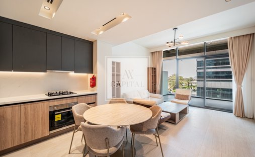 Apartment in JVC / Jumeirah Village Circle, Dubai, United Arab Emirates 1