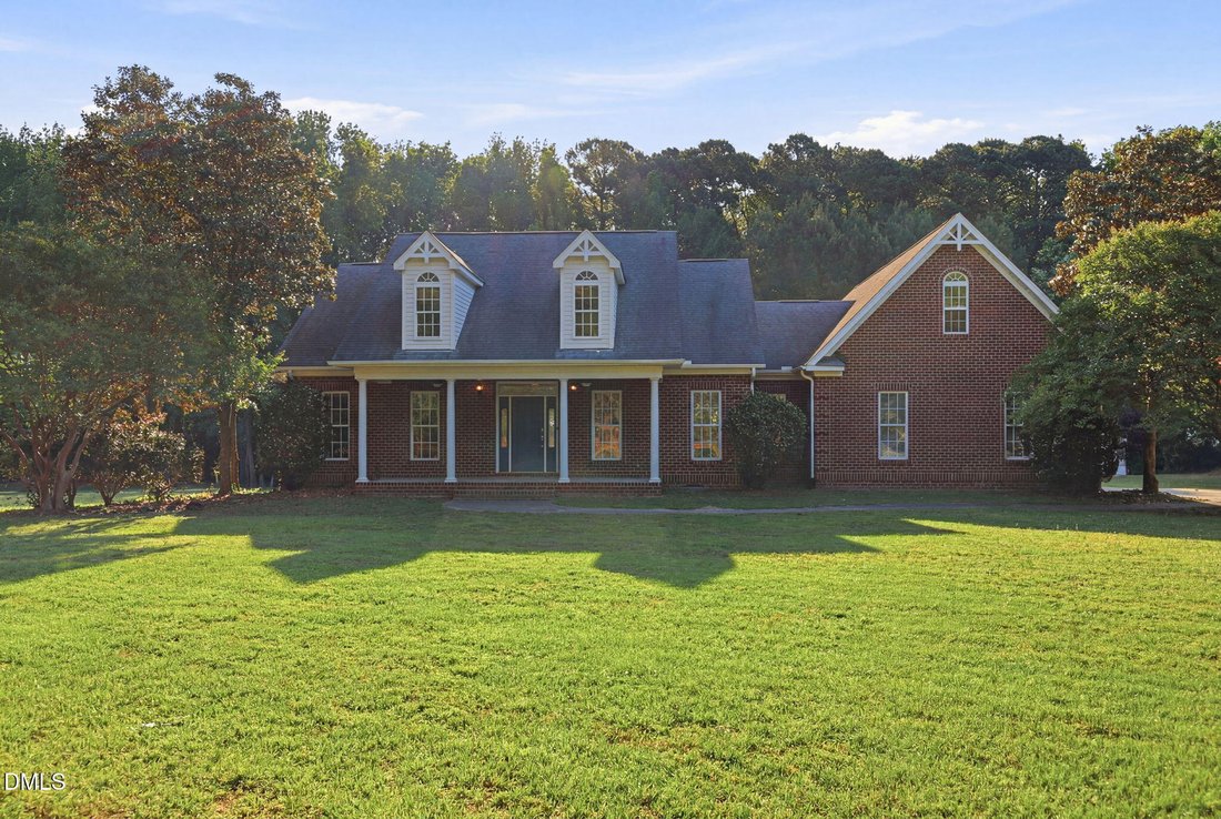 House in Zebulon, North Carolina, United States 2 - 17981762