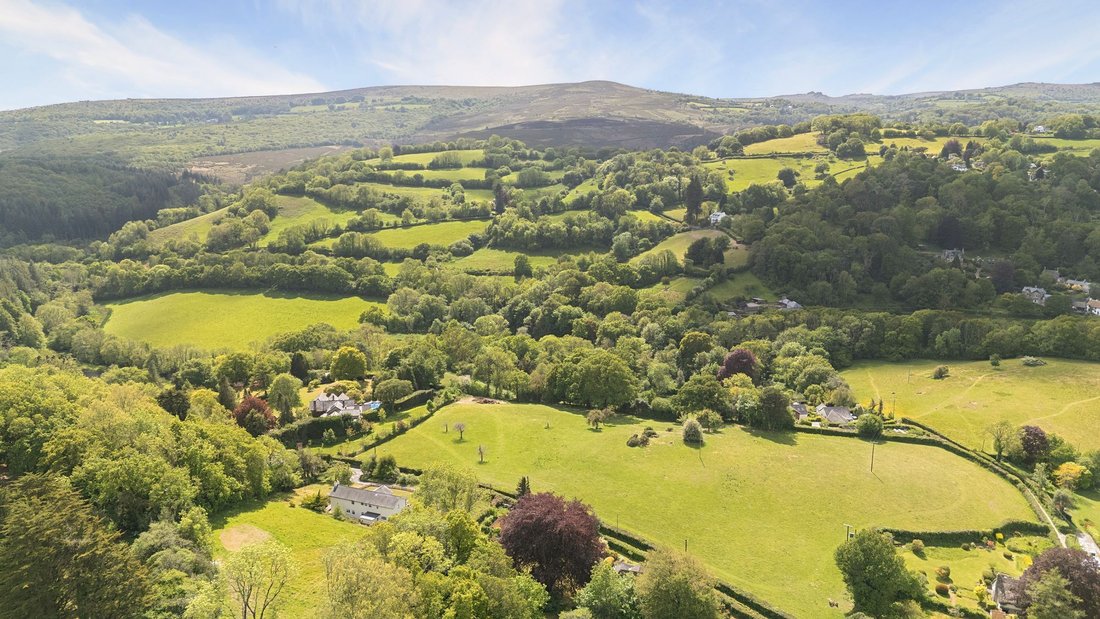 House in Lustleigh, England 3 - 17982266