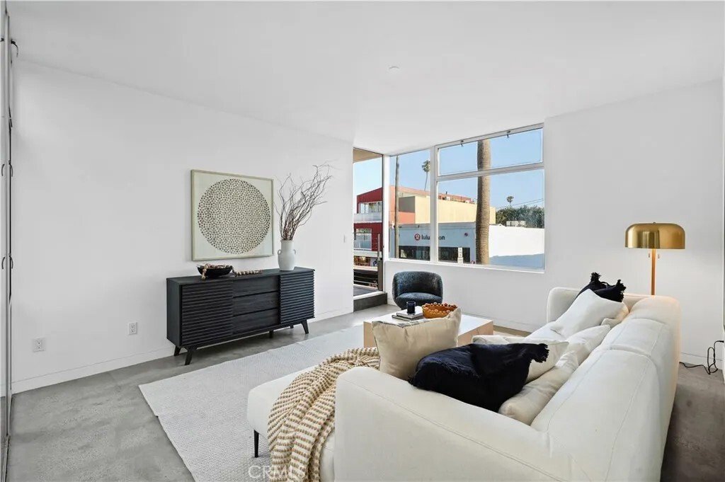 Condo in Los Angeles, California, United States 3 - 17982207