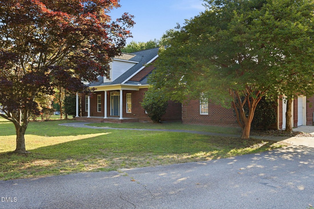 House in Zebulon, North Carolina, United States 4 - 17981762