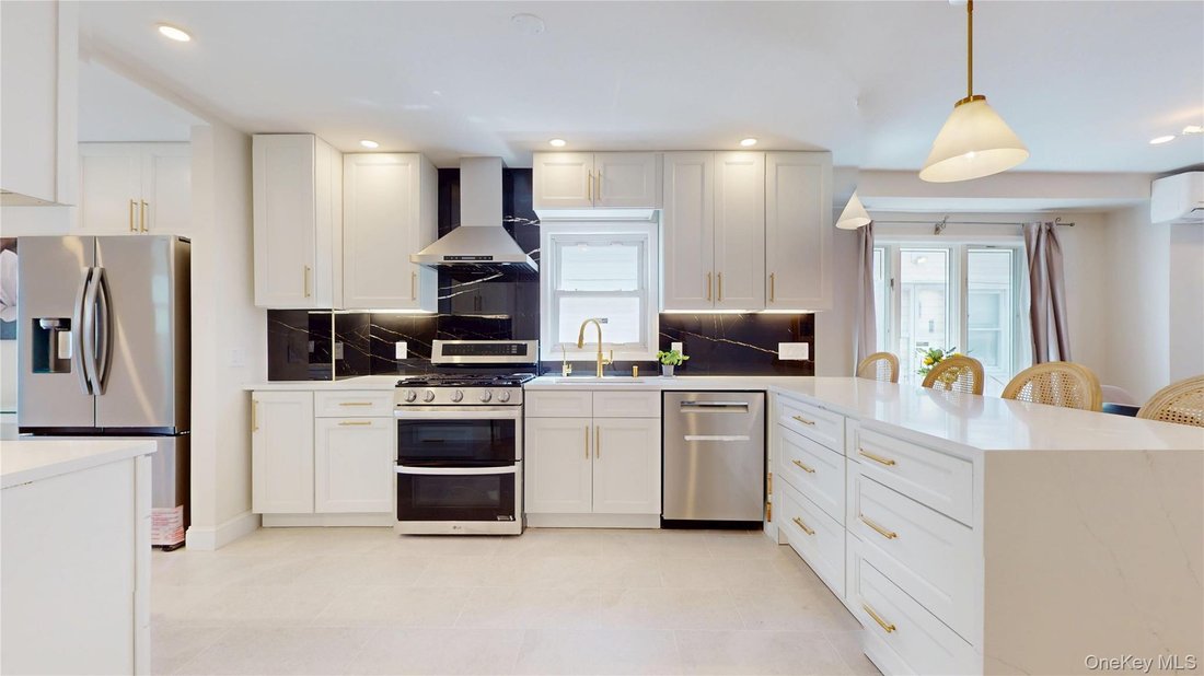 House in New York, New York, United States 5 - 17981817